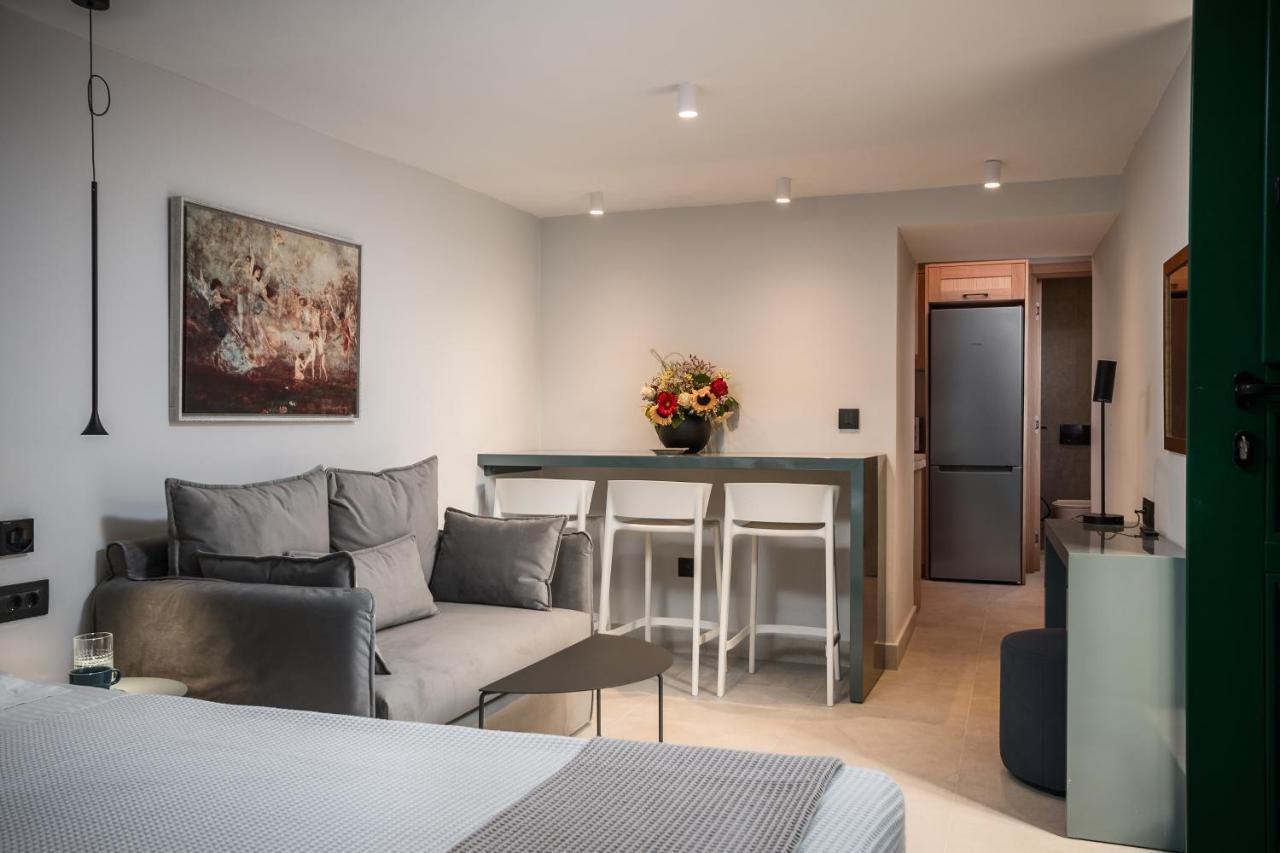 New York Luxury Aparthotel Corfu (city)